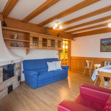 Alpin Apartments Colfosco Oda fotoğraf
