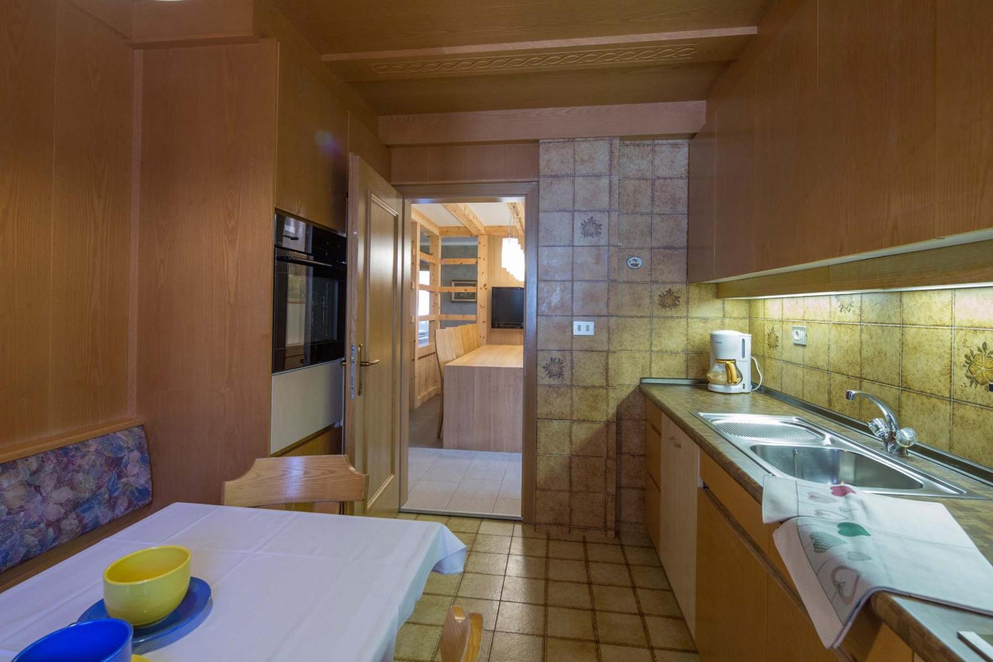 Alpin Apartments Colfosco Oda fotoğraf