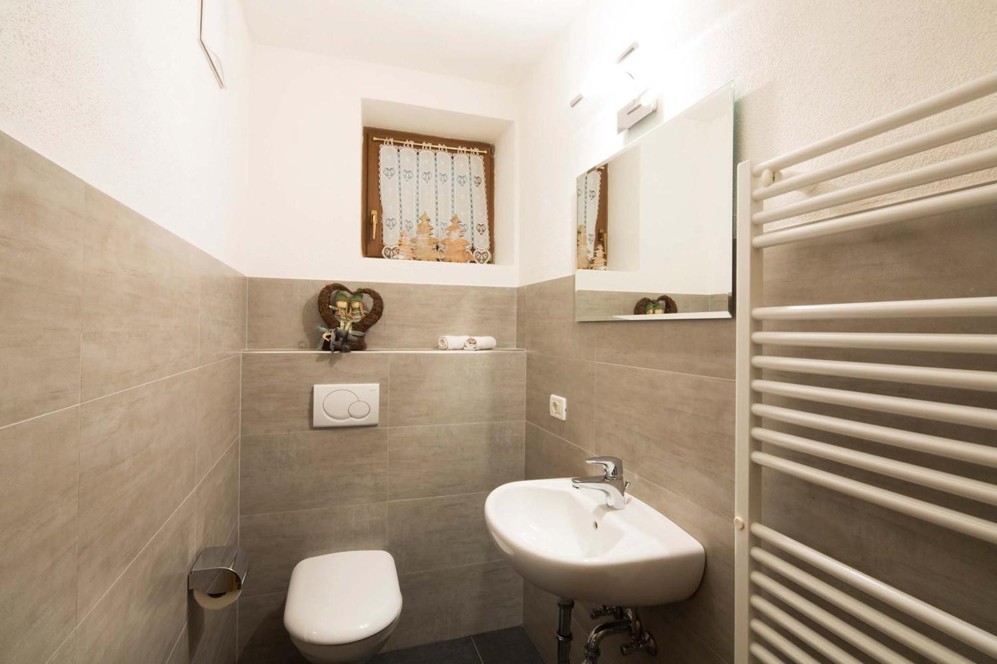 Alpin Apartments Colfosco Oda fotoğraf